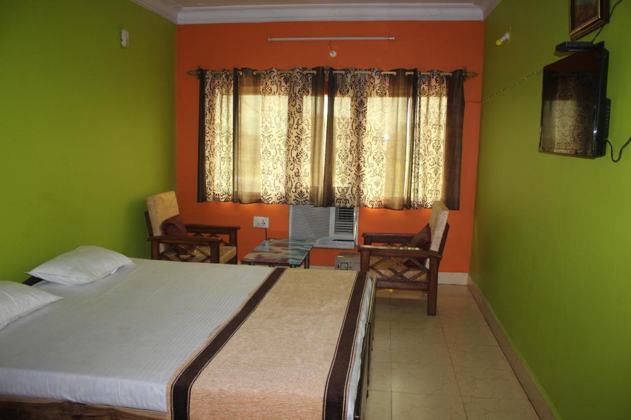 Hotel Lake Queen Rambha Екстериор снимка