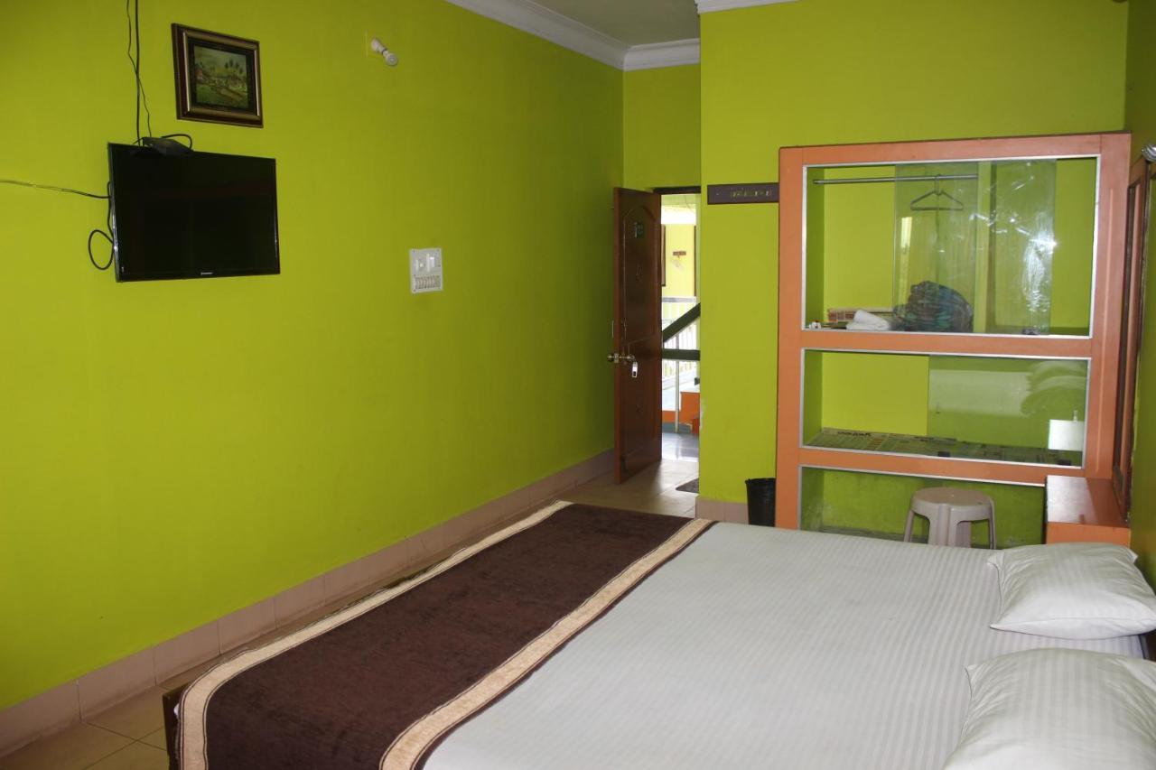 Hotel Lake Queen Rambha Екстериор снимка